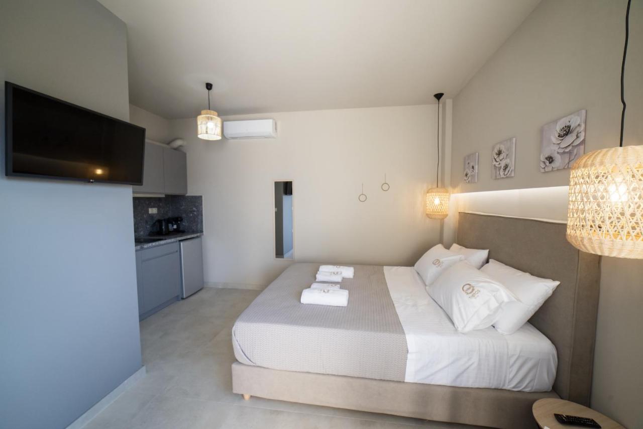 Theros Suites Dhiminio 외부 사진