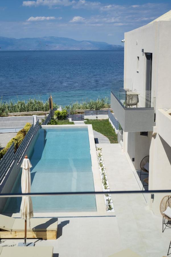 Theros Suites Dhiminio 외부 사진