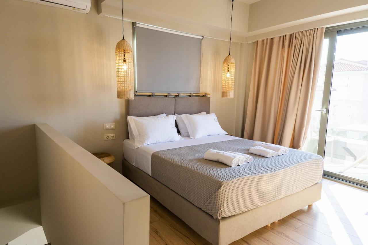 Theros Suites Dhiminio 외부 사진